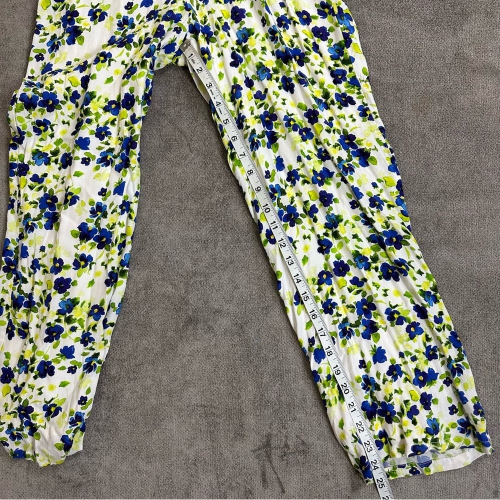 PRIVACY PLEASE White Floral Cropped Jumpsuit Size XXS - Picture 12 of 15